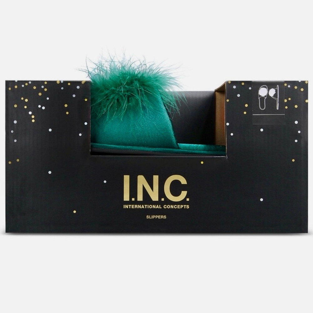NIB I.N.C. International Concepts
Women Satin Pom Slide Boxed Slippers Size M